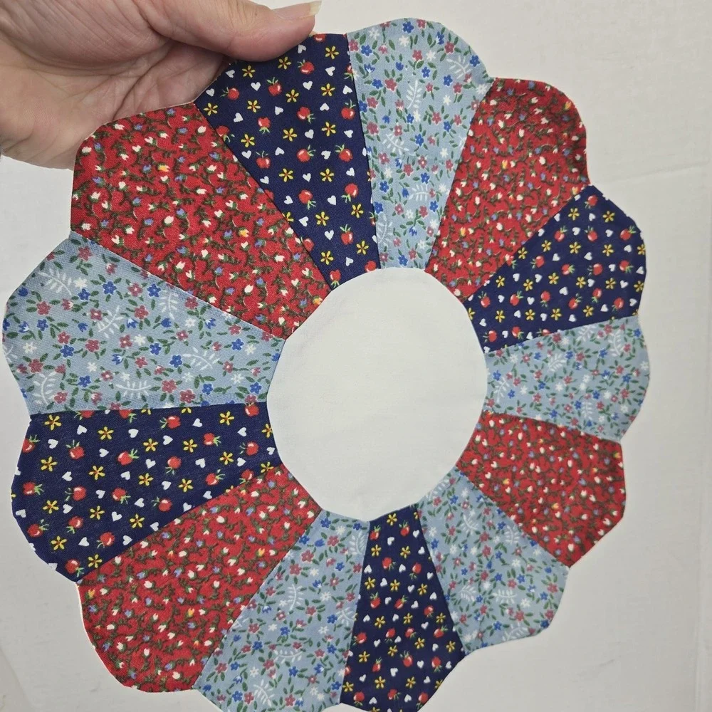 6 Hand Stitched Flower Quilt Fabric Pieces Pillow Covers with Plain Backs READ